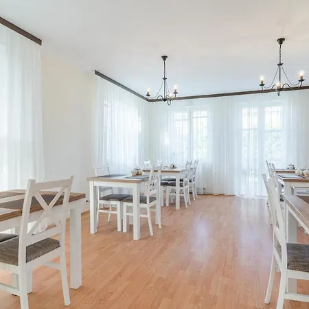 Green House Ustka Rowery, Parking W Cenie,Blisko Tarasy Eurovelo 10!!! 3*
