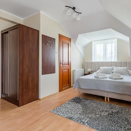 Frühstückspension House 3*