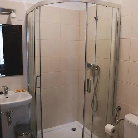 Green House Bed & Breakfast 3*