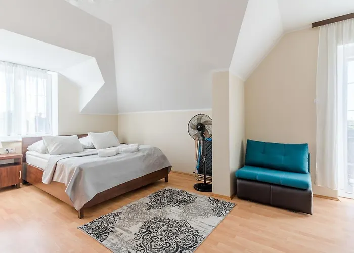 Bed & Breakfast House 3*