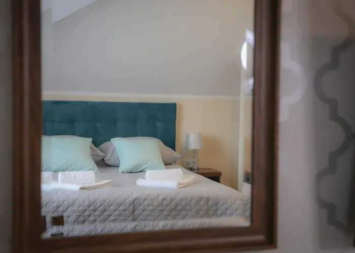 Bed & Breakfast House