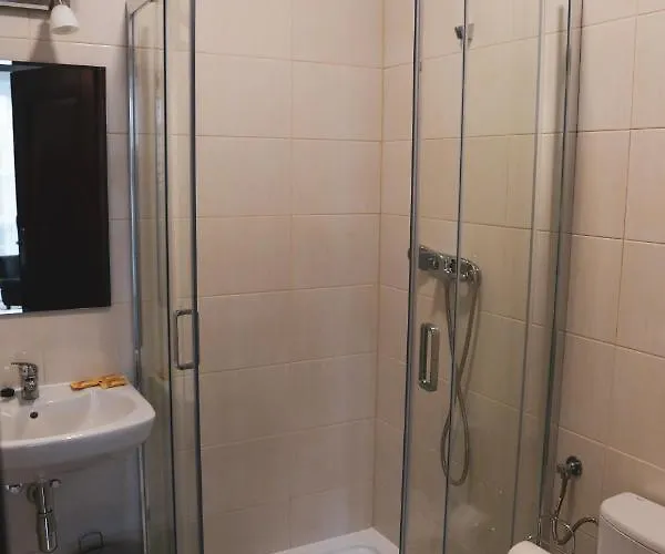 House Bed & Breakfast 3*